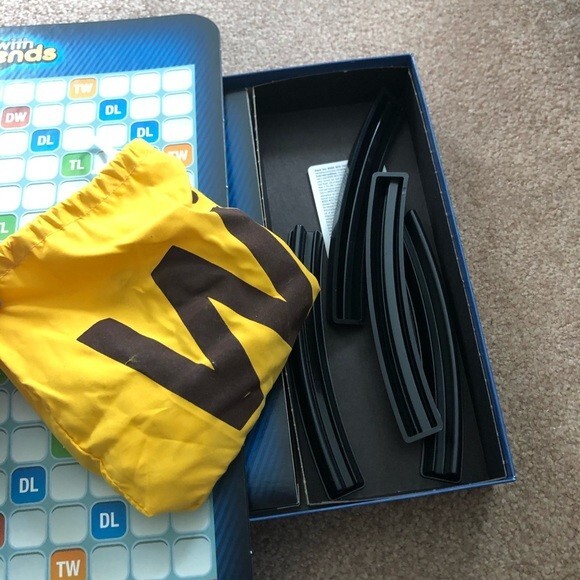 Words with Friends Puzzle Letter Family Board Game Hasbro - Picture 4 of 5